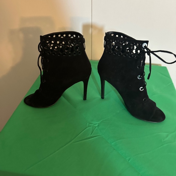 Sexy KENDALL + KYLIE black suede peep toe lace front bootie boots 😍😍😍😍 - Picture 6 of 11